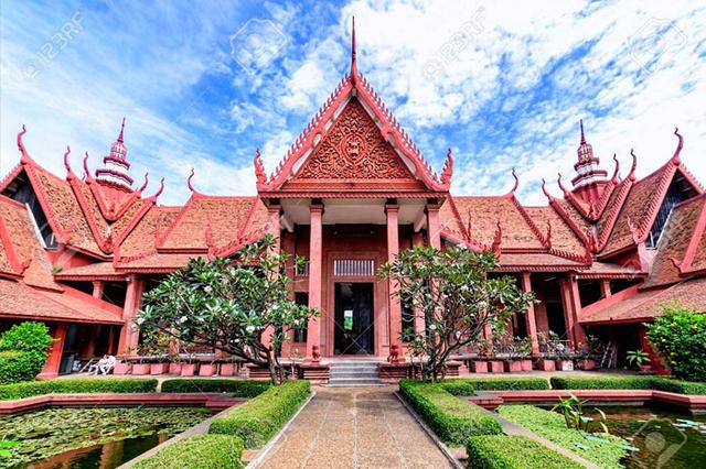 Museo Nacional Phnom Penh.jpg